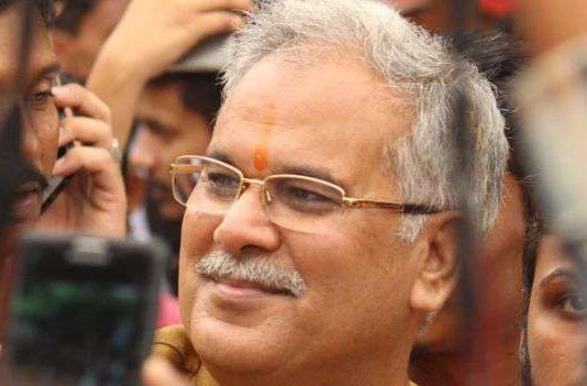 केंद्रीय कैबिनेट की मुहर : अब मोबाइल और बैंक खाते आधार से जोड़े जा सकेंगे