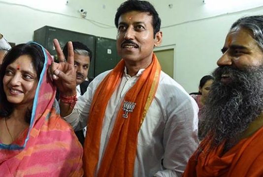 जयपुर ग्रामीण लोकसभा सीट: राज्यवर्धन सिंह राठौड़ ने बाबा रामदेव के साथ दाखिल किया नामांकन